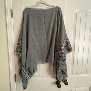 Three Bird Nest Boutique Embroidered Kimono Blouse